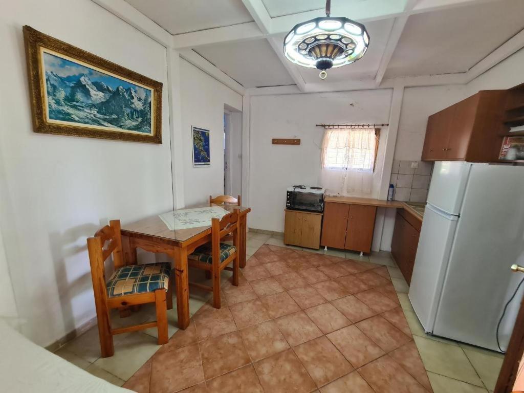 Το Κτήμα Της Ελιάς Του Τάκη Guest House Paralia Demonias Exterior foto